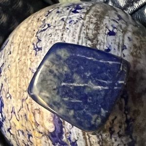 Lapis Lazuli gemstone 3/4”